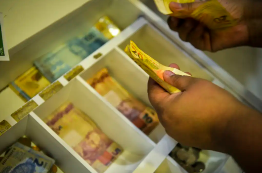  Caixa começa a pagar saldo do FGTS retido pelo saque-aniversário